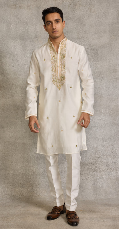 Cream Colour Kurta Set(ME-MKUS_SSK 37)