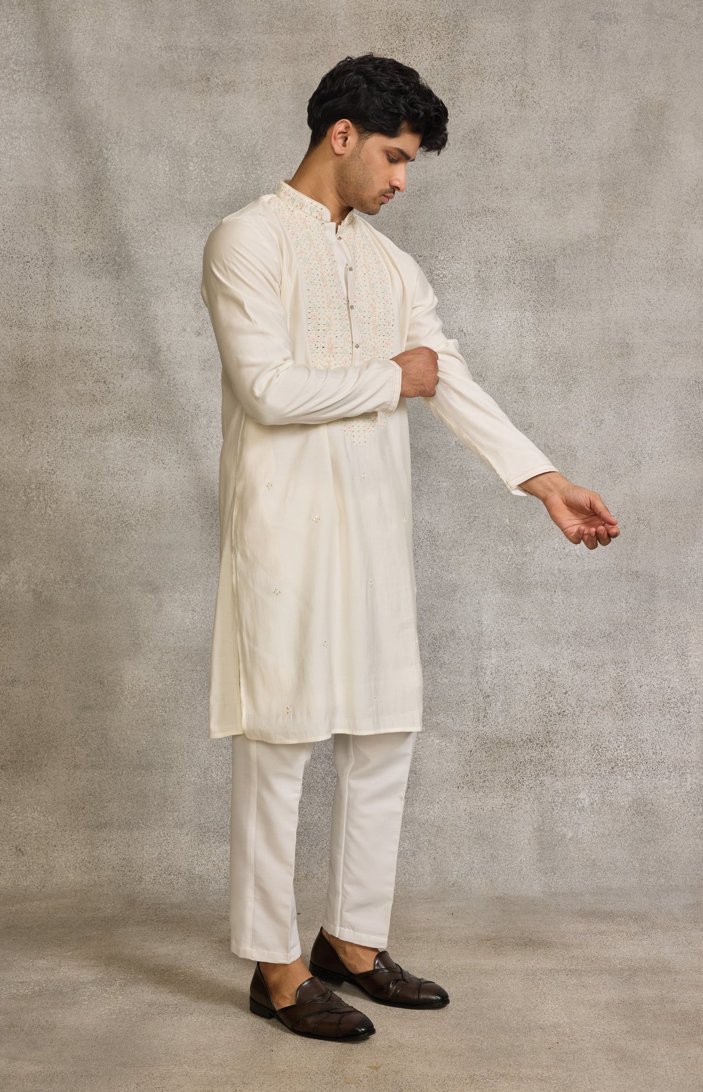 Cream Colour Kurta Set(ME-MKUS_SUD 04)