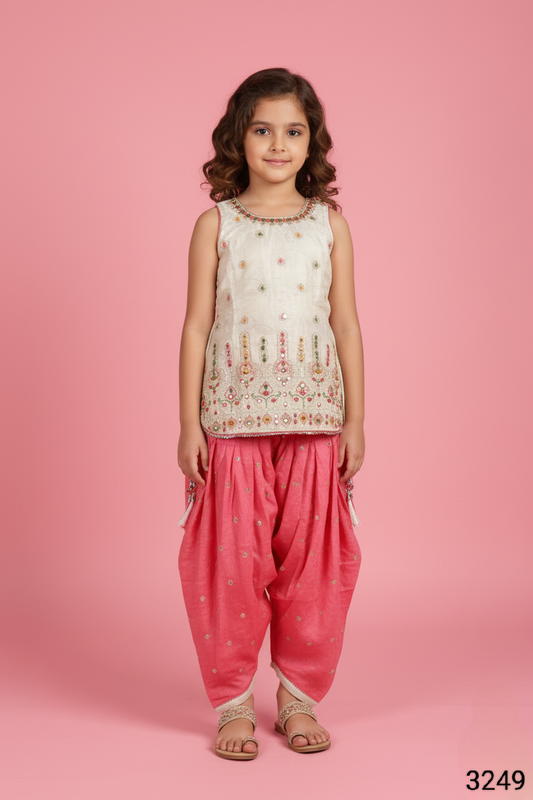 Cream Colour Chudidar(GE-GCHU_3249)